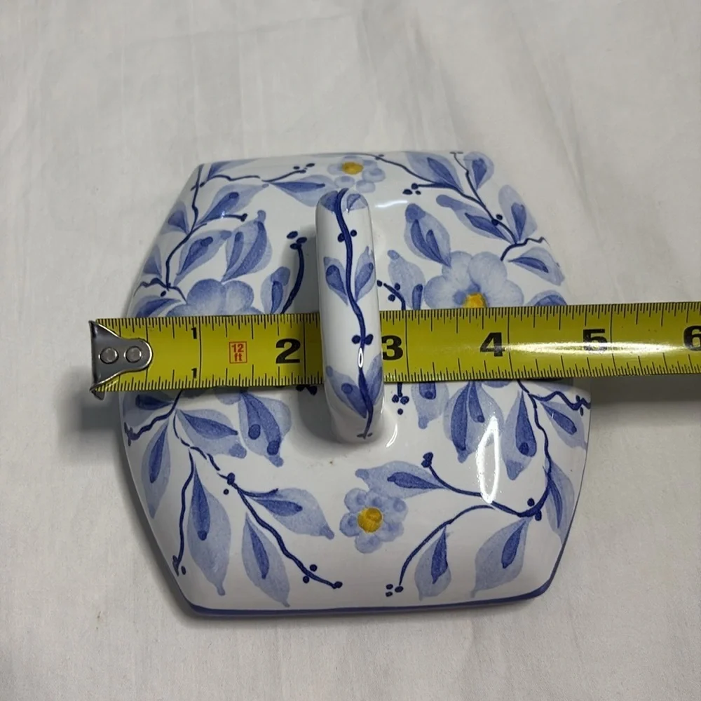 Floral Ceramic Lid. Brand Unknown